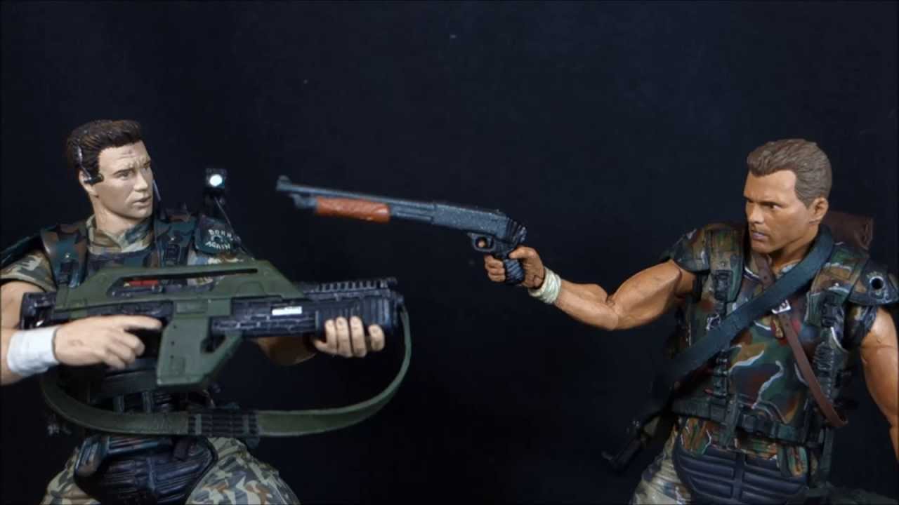 {Figure Wars} Colonial Marine Hicks (Aliens): McFarlane Movie Maniacs vs Neca