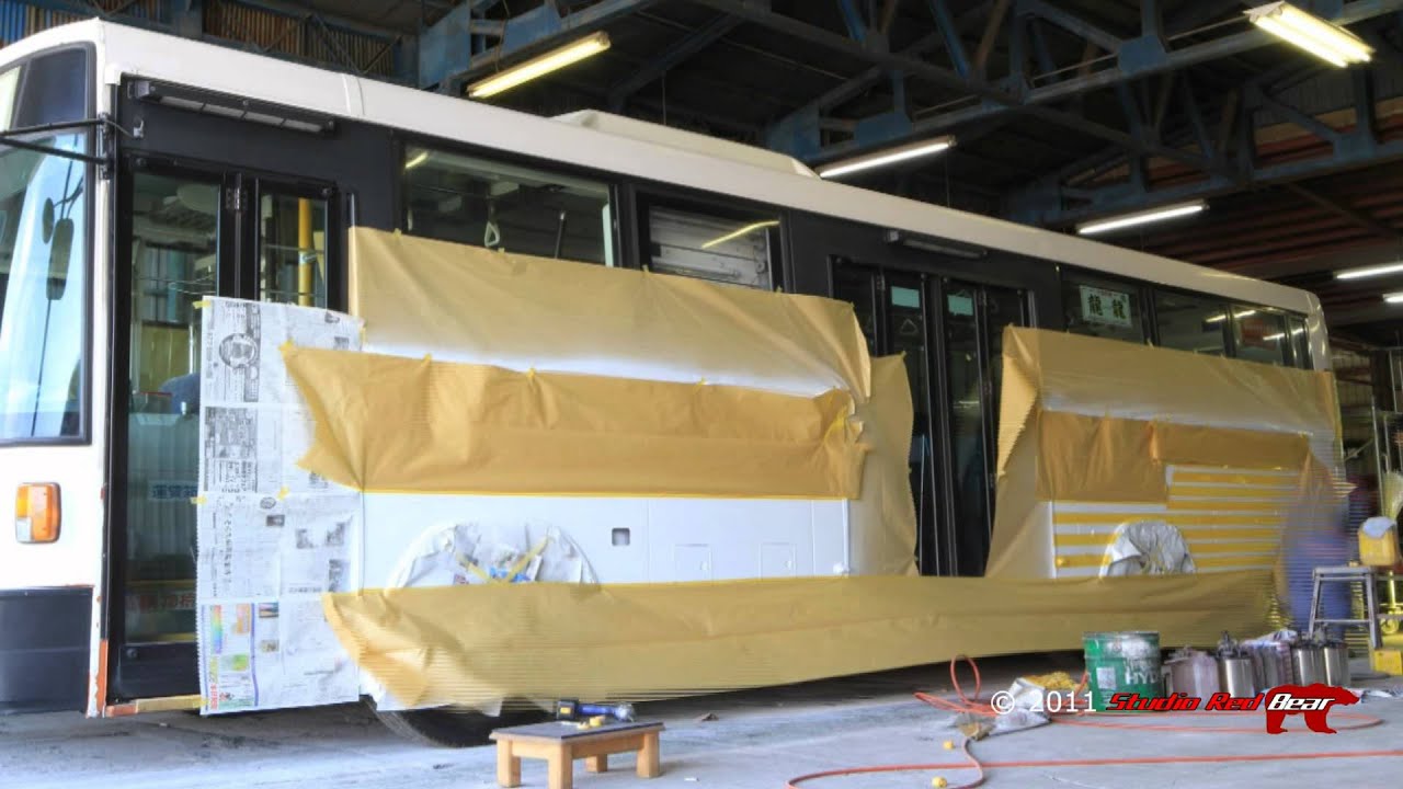 PAINTING THE BUS