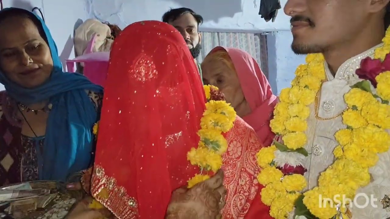 Dulha dulhan ki entry ho gai 🎉🤗# shaadi blog #@sony Mirza official 