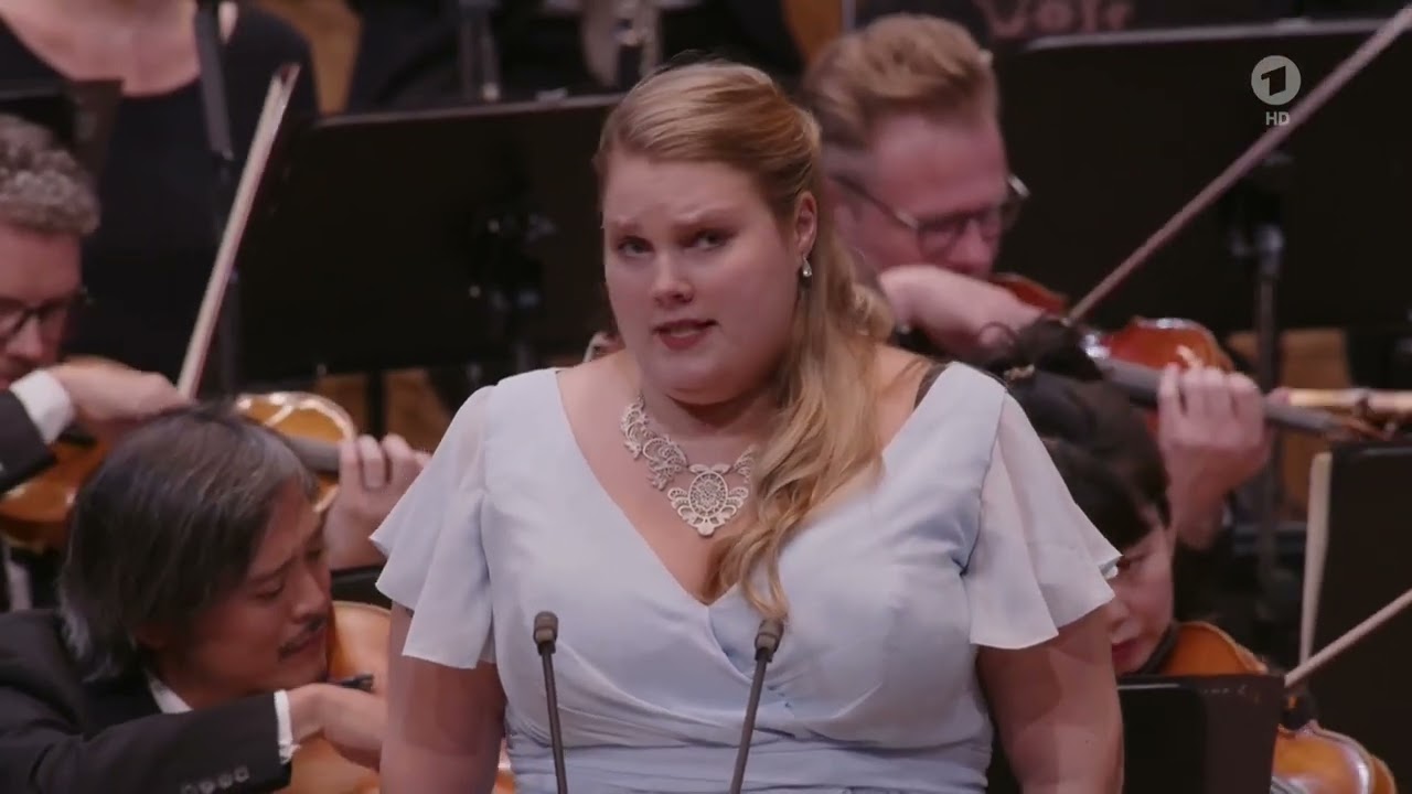 Der Rosenkavalier- Die Zeit, die ist ein sonderbar Ding 