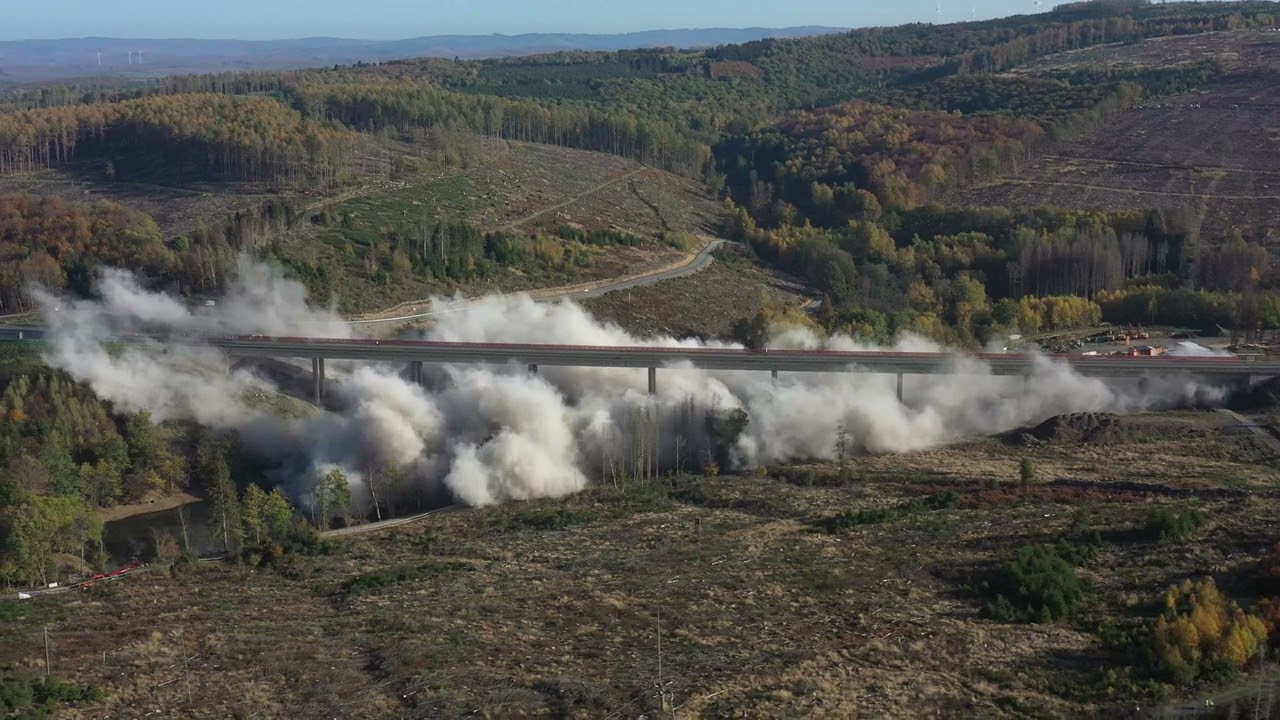 Brückensprengung A45, bei Wilnsdorf 30.10.2022 (4K)