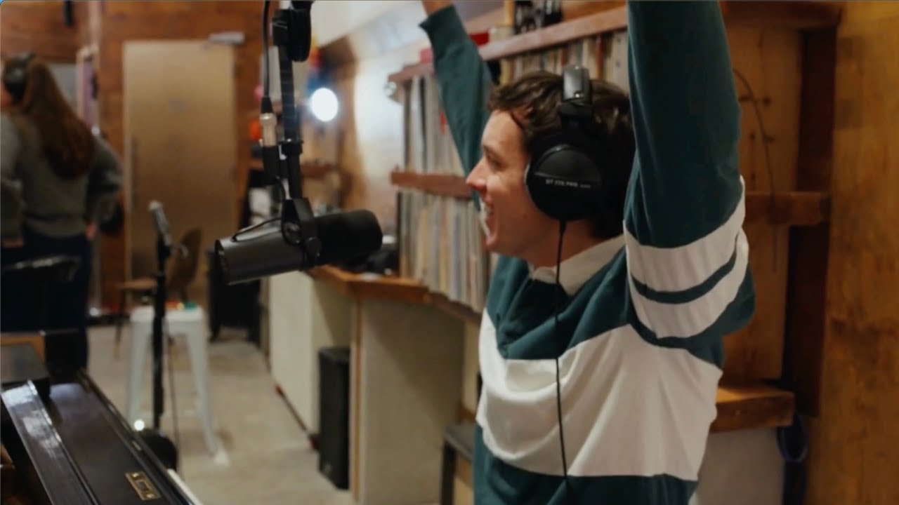 dayes & SWIM - Time of the Year (Live from The Bridge Studio)