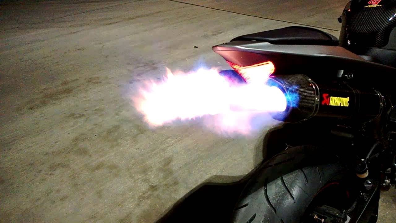 Yamaha R1/R6 Ultimate Exhaust Sound Compilation - Brutal Flames and Backfire