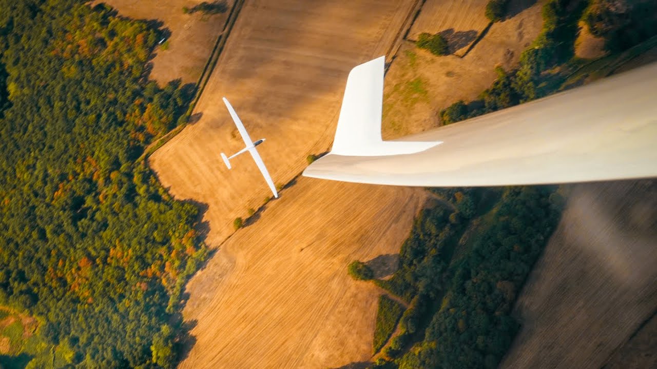 Exploring Central France | Pre-World Gliding Championship Montlu&ccedil;on