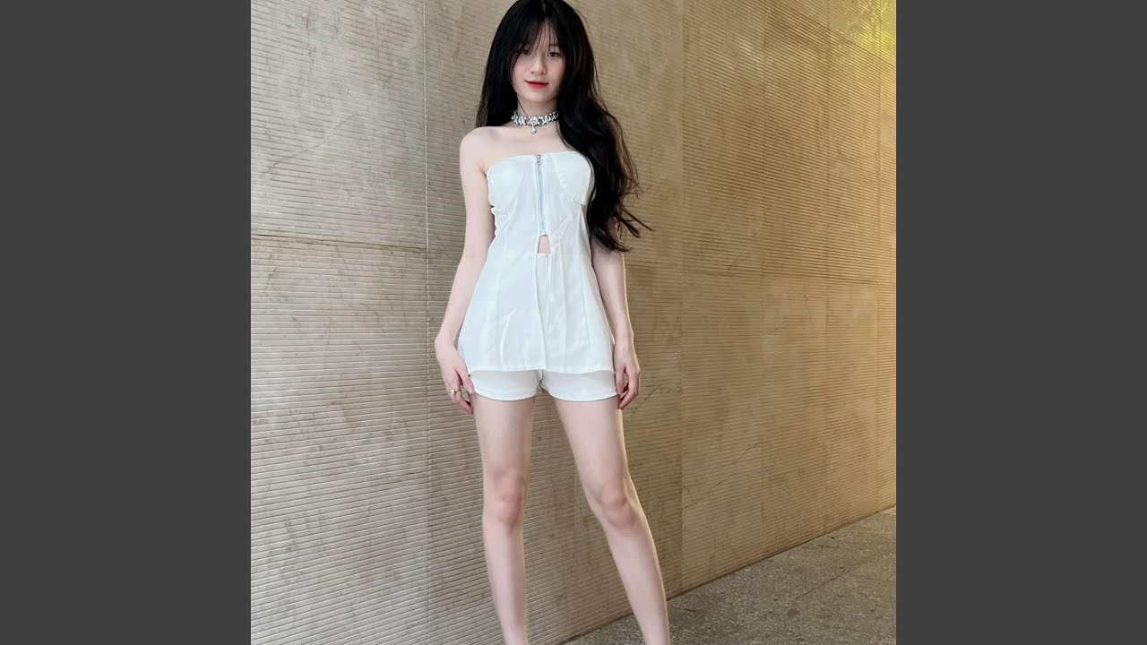 ឈុតស្គរ ហ្គីតា អេឡិចត្រិច