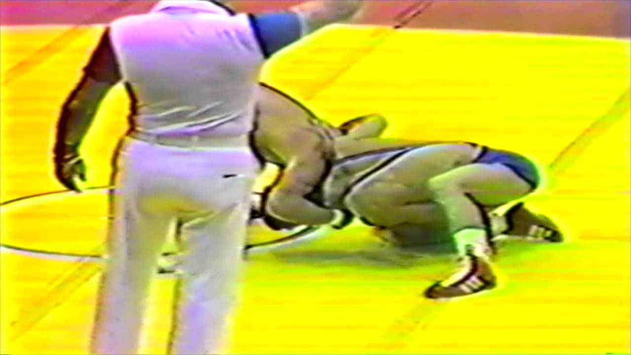 1982 Senior World Championships: 48 kg Final Sergej Kornilaev (USSR) vs. Ali Mekhmedov (BUL)
