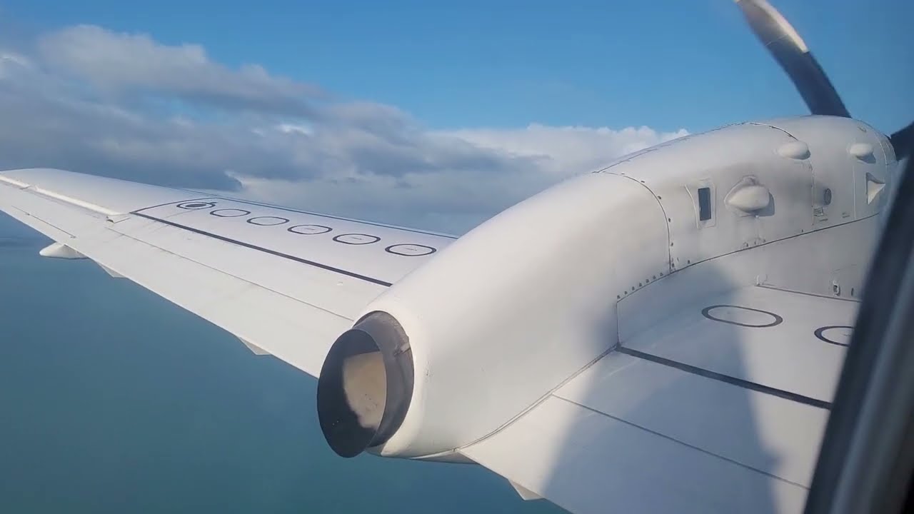 Takeoff Auckland AKL, Saab 340A
