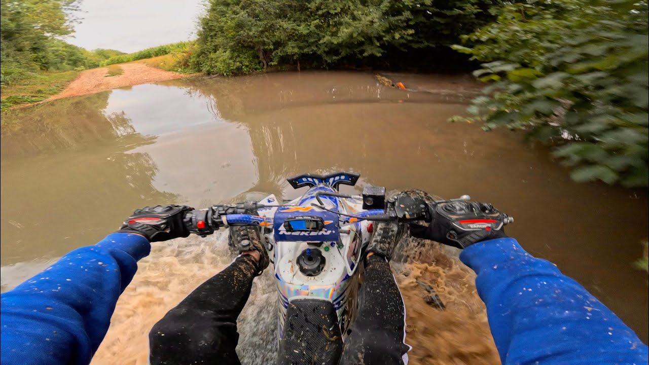 IL A FAILLI TOMBER D’UN PONT AVEC SA DIRT..😅