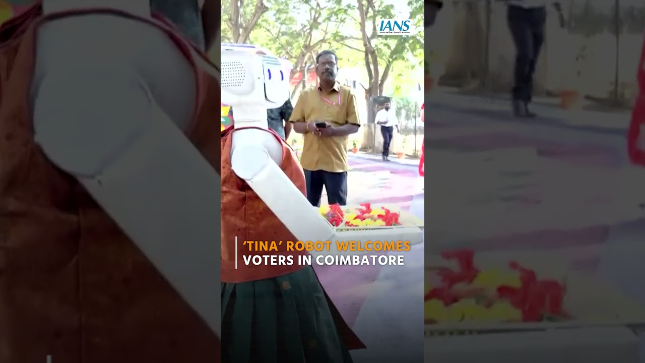 &lsquo;Tina&rsquo; Robot Welcomes Voters in Coimbatore