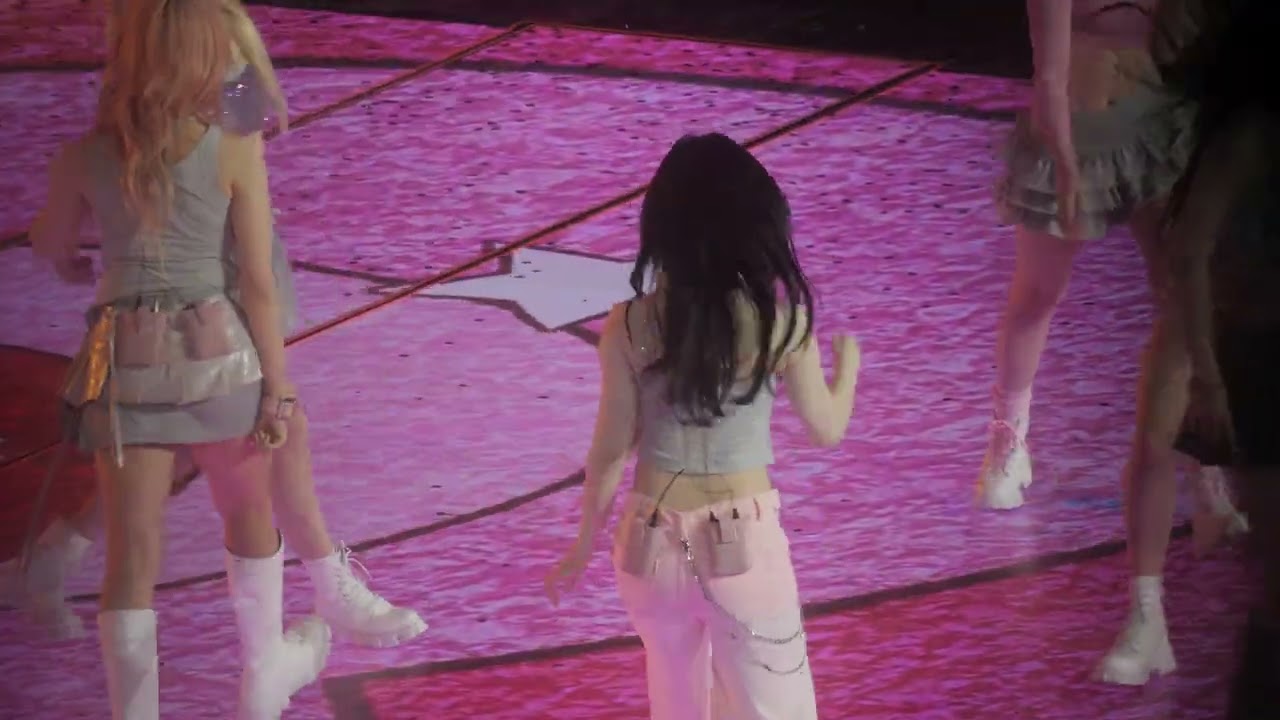 240602 K-WAVE NMIXX 해원 Love Me Like This 직캠