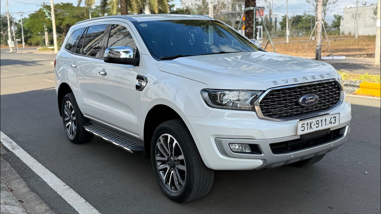 Everet Titanium 2021 rất đẹp, hỗ trợ góp qua ngân hàng, LH: 0977800362 Em Dương