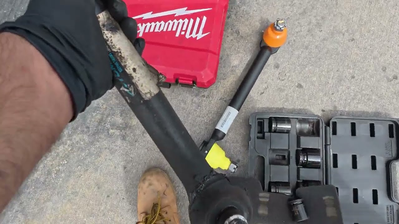 HOW TO REPLACE A DRAG LINK ON A SEMI TRUCK