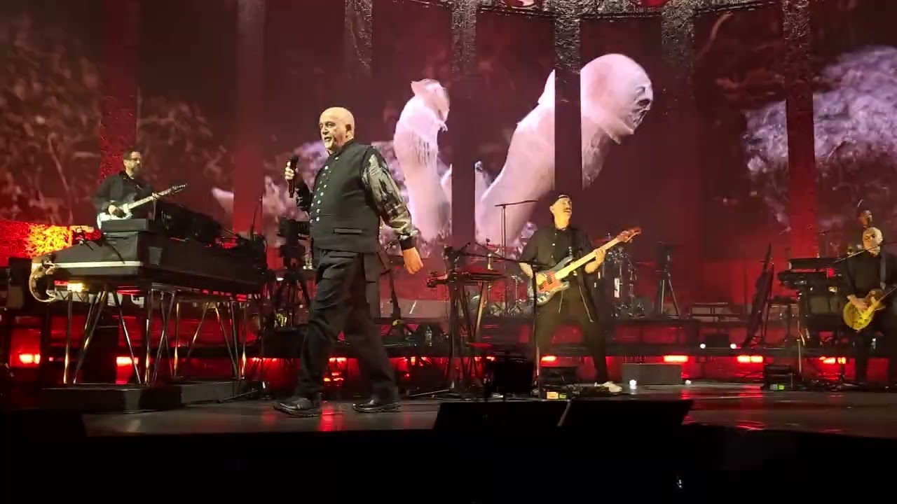 Peter Gabriel Sledgehammer Manchester AO Arena (front row) Friday 23rd June 2023