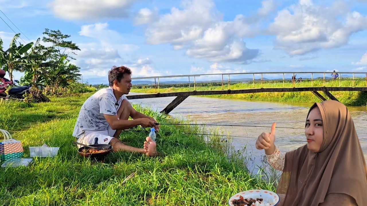 LIBURAN KITA MANCING & MASAK DI PINGGIR SUNGAI TENGAH SAWAH