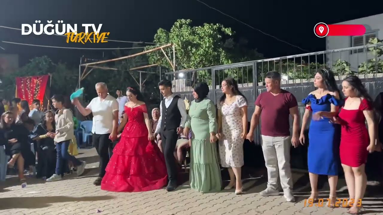 GELİN HANIM VE BABASI HALAY BAŞI ÇEKİYOR -ÇAĞLAYAN AİLESİNİN KINA GECESİ -KAHRAMANMARAŞ / GAZİANTEP