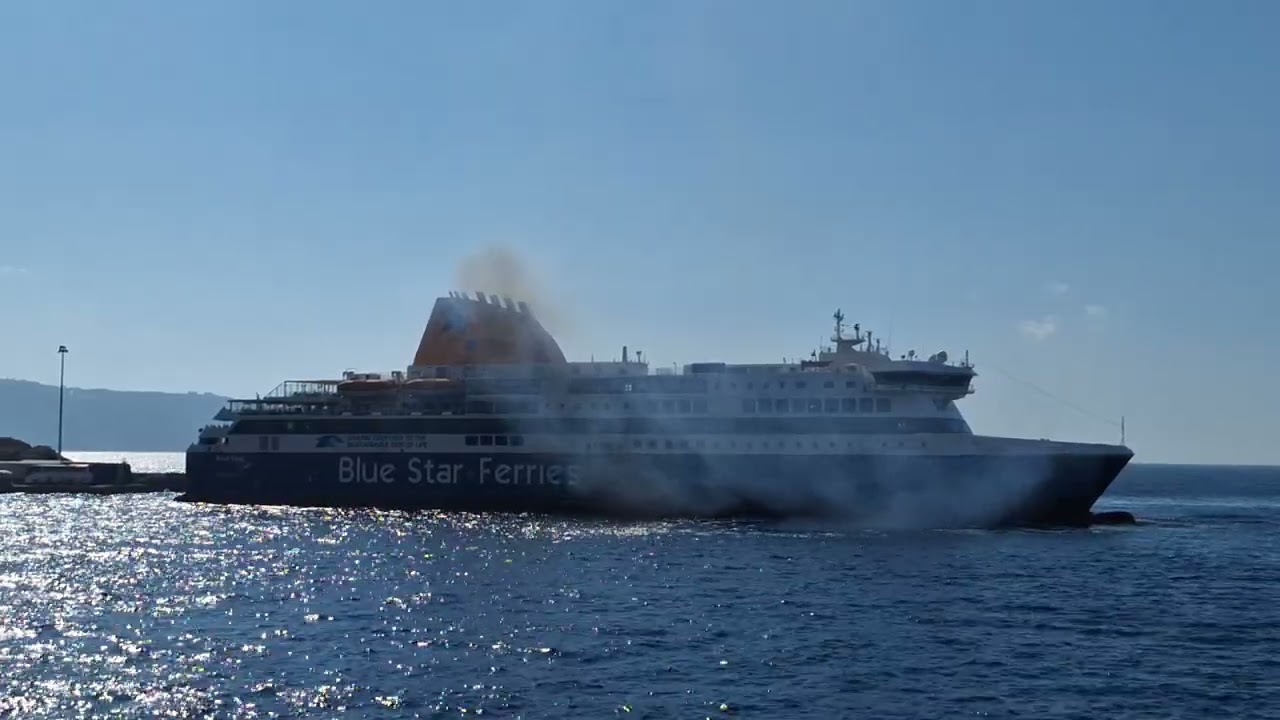 Άφιξη του Blue Star Delos  στον Αθηνιό
