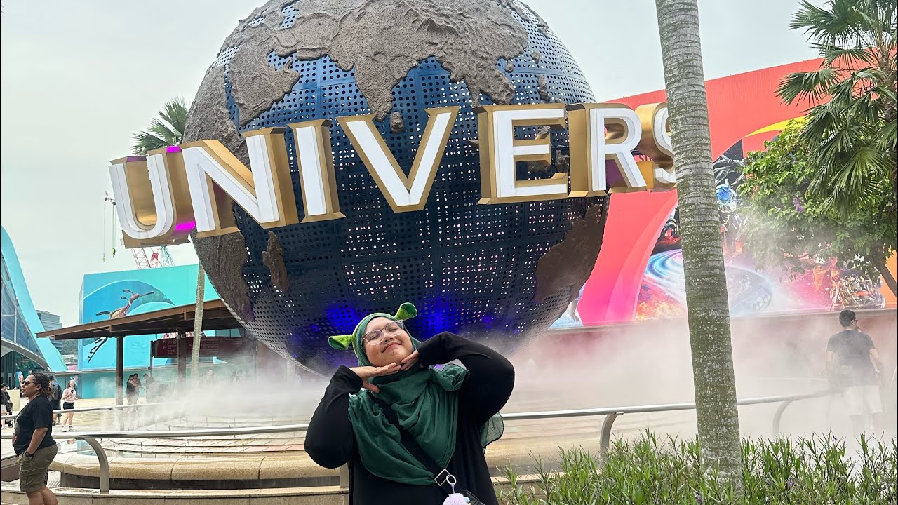 Singapore with Rosz - Day 3: Universal Studios Singapore (Vertical Vlog) | NajWanders
