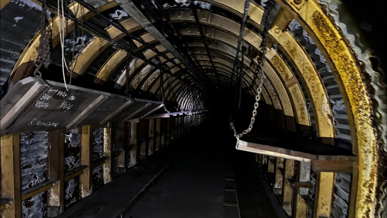 Exploring abandoned war tunnels in Chatham (Pt.1).