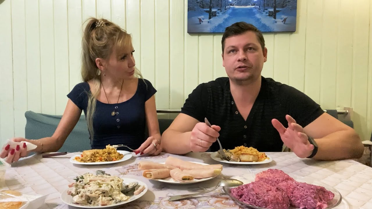 МУКБАНГ 😋 Нашли способ НЕ ГОТОВИТЬ УЖИН | Закончились ЗАПАСЫ ЕДЫ | Впечатления от ПОЕЗДКИ на каток