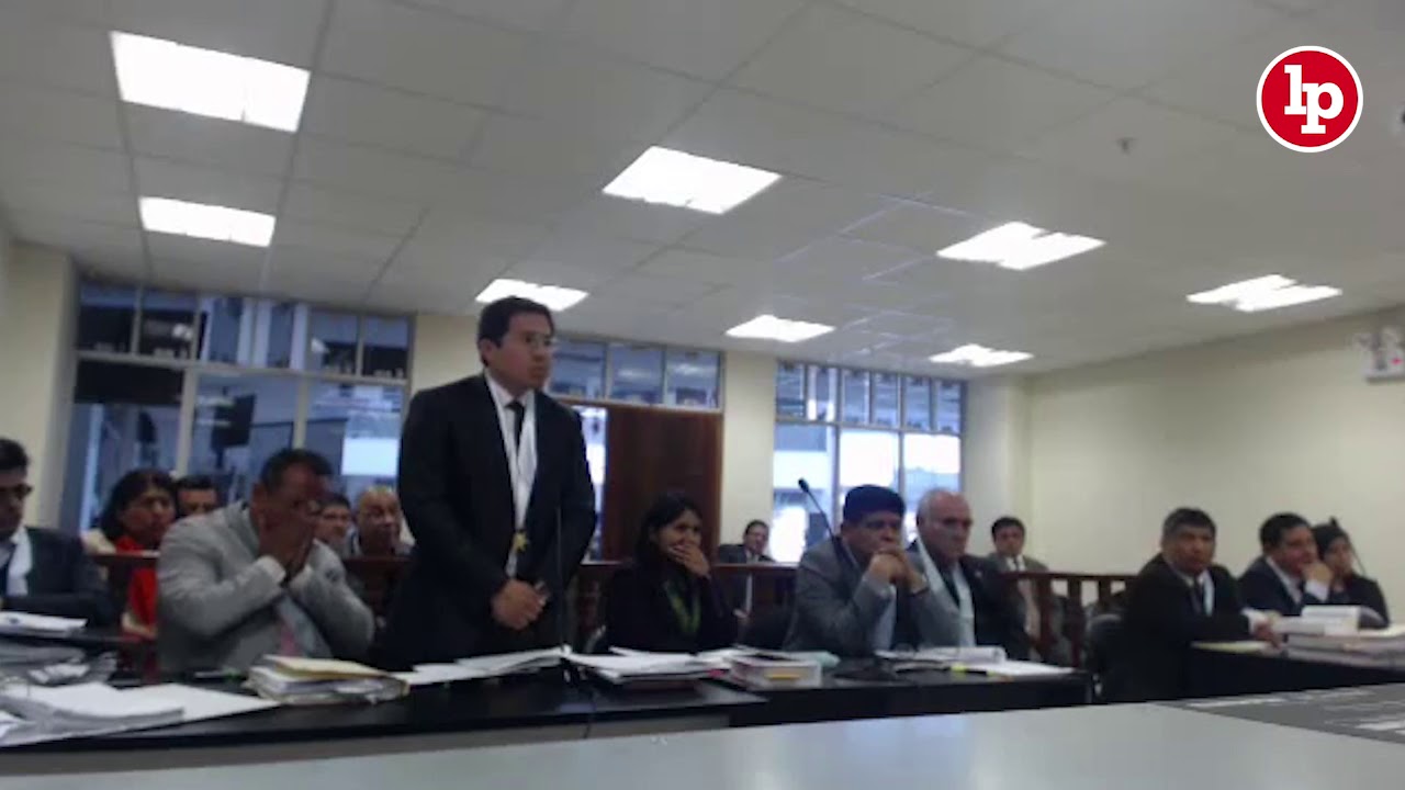LP | Juez no admite forma de alegar del abogado y este se defiende