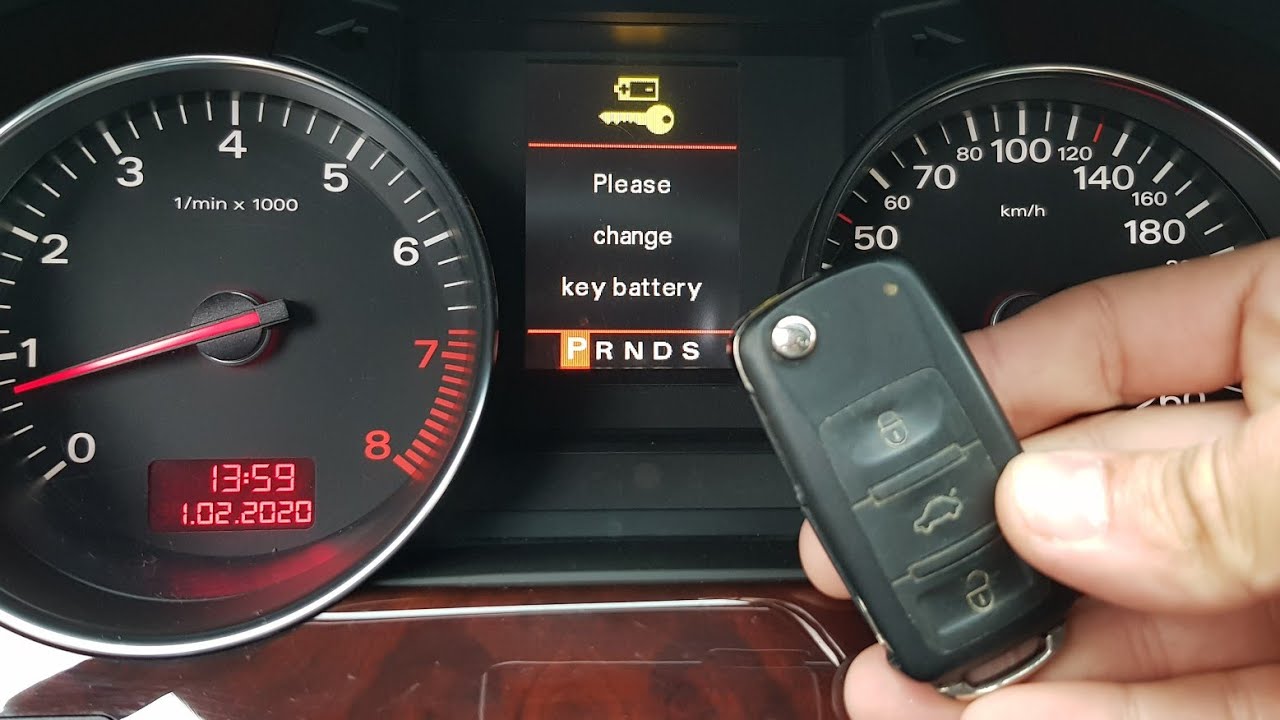 Audi A8 D3 2003r. Wymiana baterii w kluczyku + eksperyment
