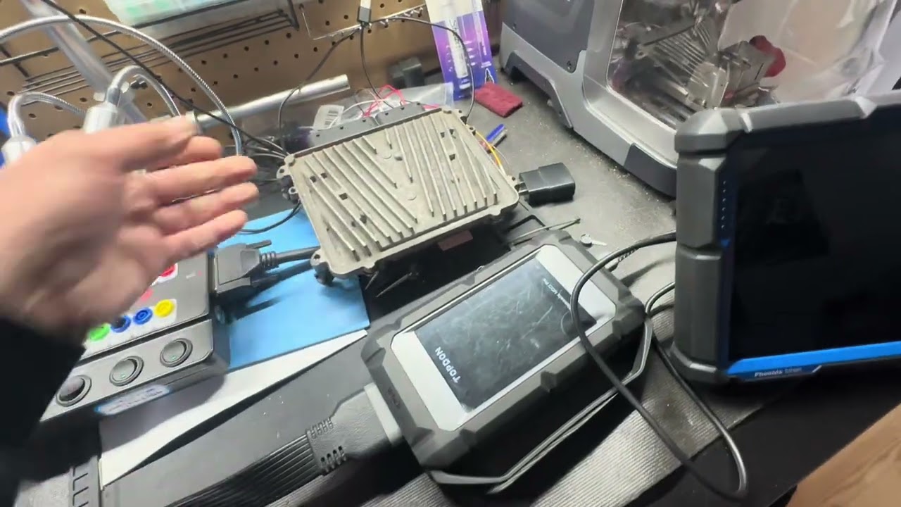 2011 Mercedes ML350 ECU programming on bench