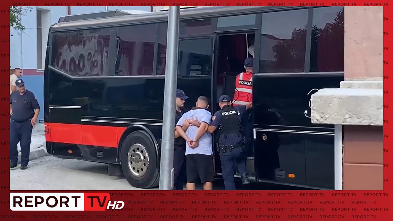 Operacioni antidrogë në Elbasan, të ndaluarit shoqërohen me autobus drejt paraburgimit në Tiranë