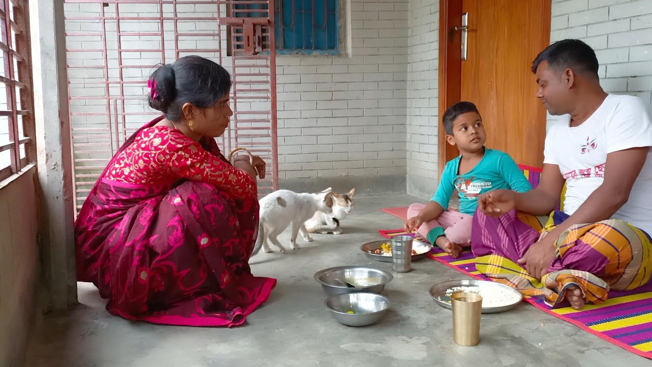 আমার বউয়ের নতুন গাছের কাচা টমেটো ভাজা খেতে ভাল মজা