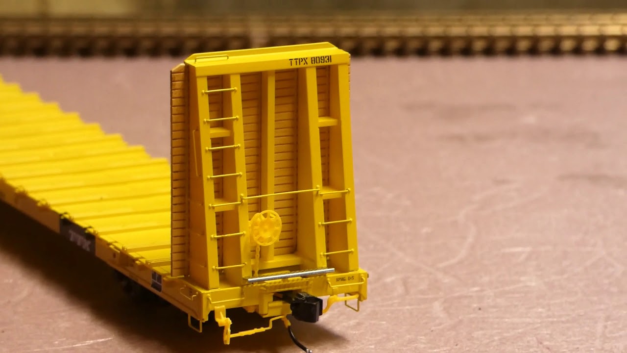 Review: ScaleTrains Rivet Counter HO Scale BSC F68AH Bulkhead Flat Car