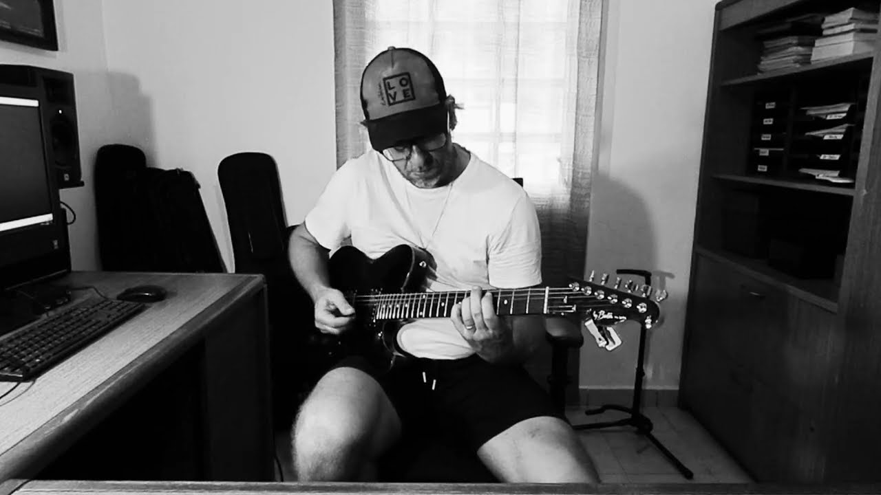 English Man in NY - Sting [ Guitar Cover ]