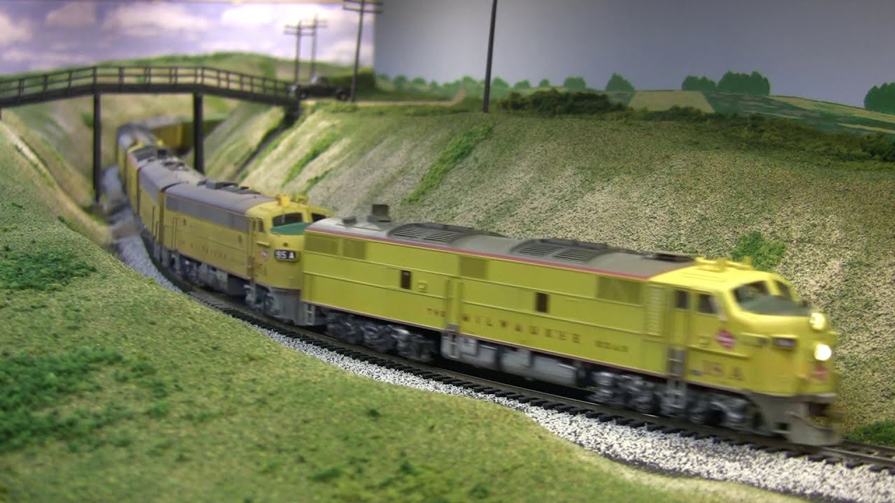 Four Midwestern Passenger Trains in HO Scale