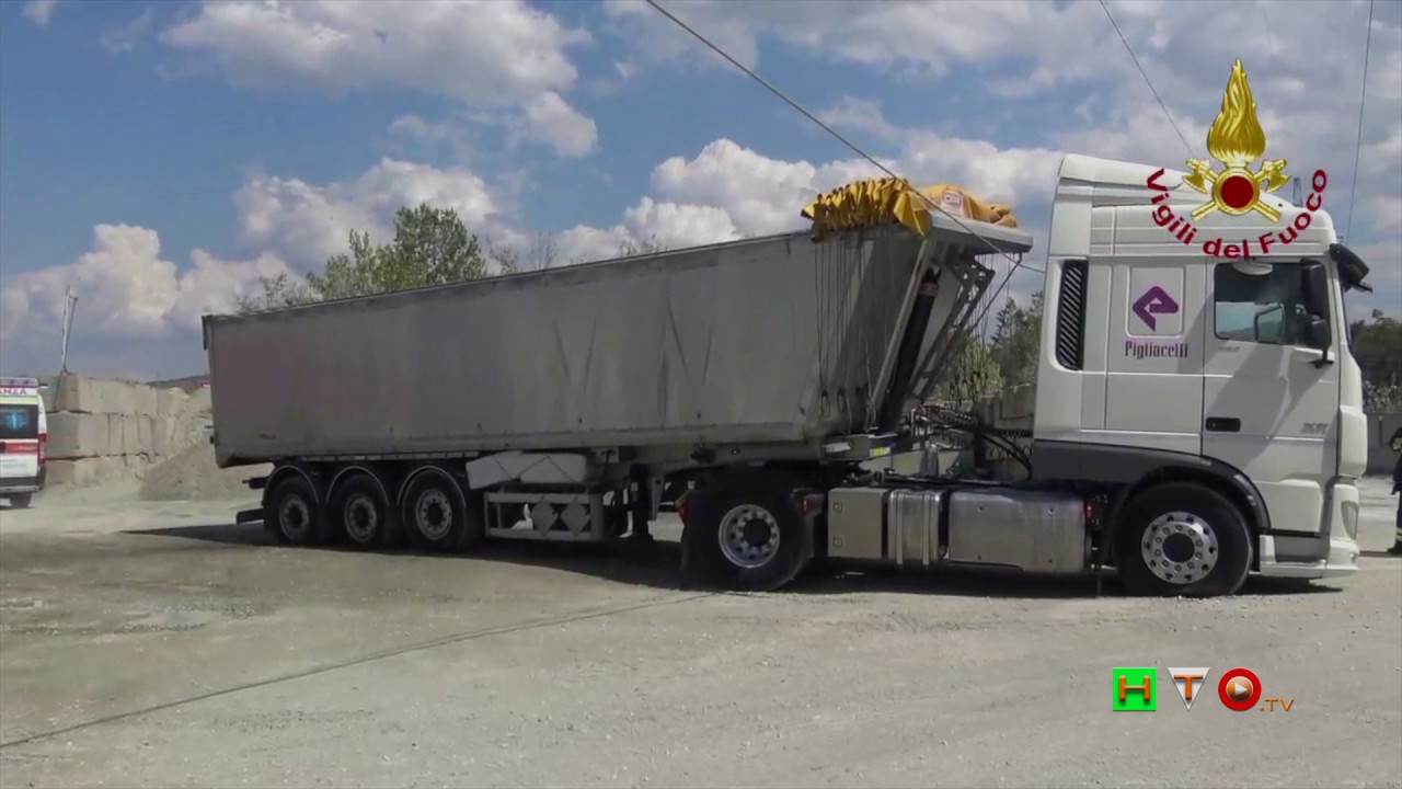 Vigili del Fuoco - Firenze, Incidente sul lavoro, camion urta cavi alta tensione - www.HTO.tv