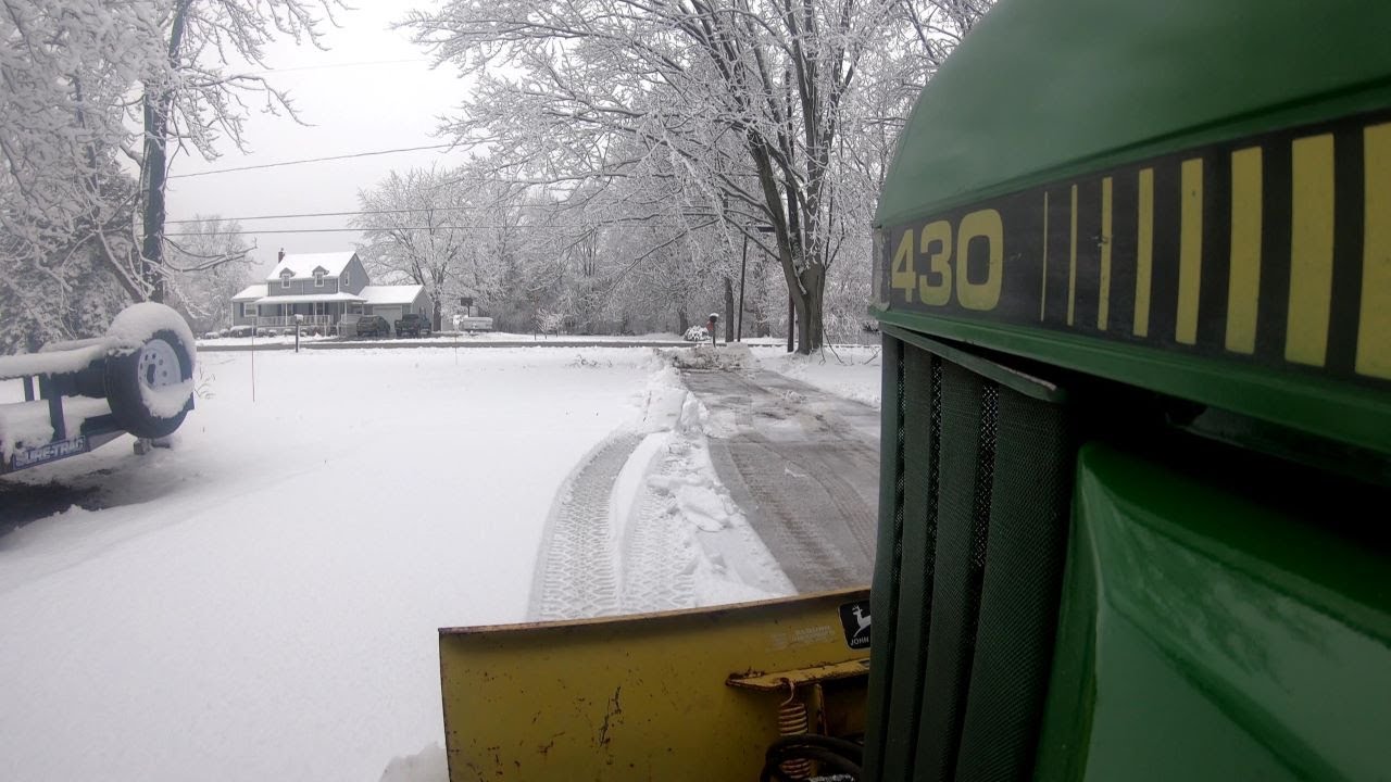 John Deere 430 Snow Plowing January 02, 2021
