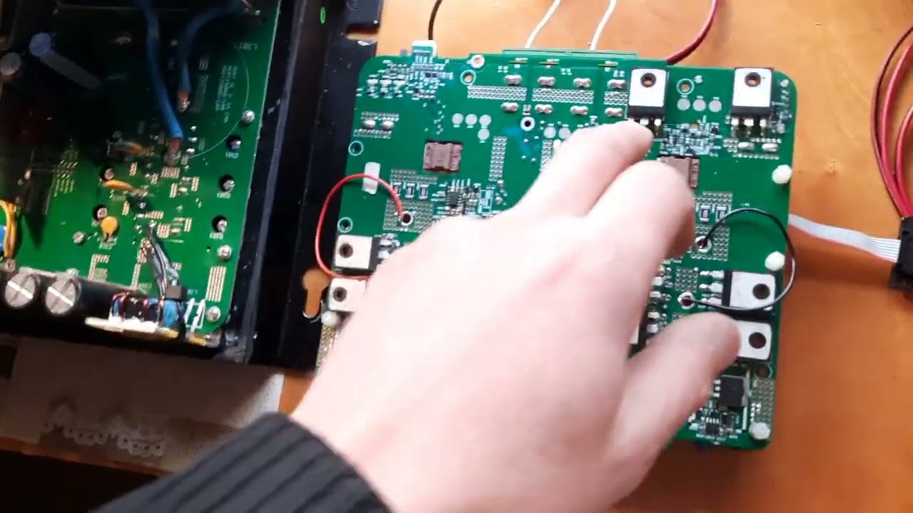 Epopeja z napraw regulatorów victron