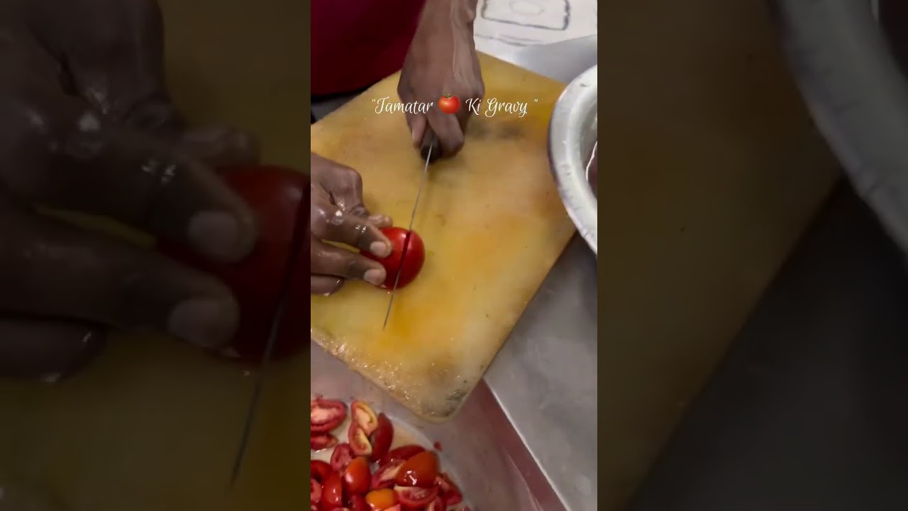 Resturent Main Tamatar Ki Gravy Bante Huvy Kitchen Main | Tomato 🍅 Ki Hotel Wali Gravy