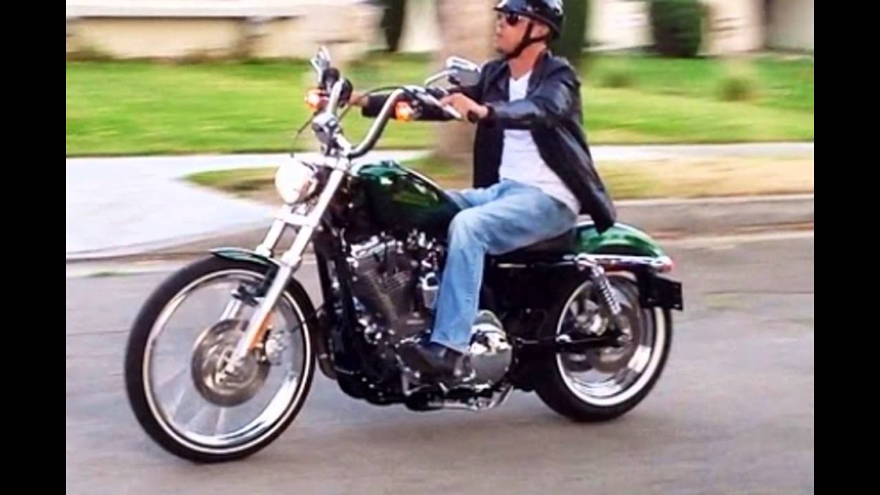 HARLEY DAVIDSON Seventy-Two LATEST MODEL