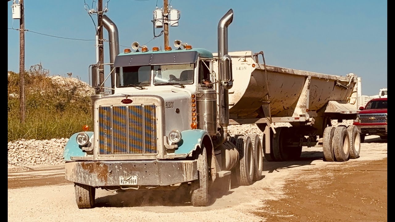 Friday truck spotting and a ZT Peterbilt truck and more!!!