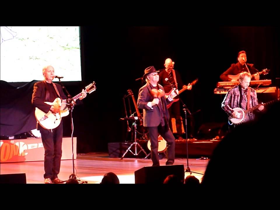 The Monkees - What Am I Doing Hangin Round - Live at The Greek Theatre in LA 2012-11-10