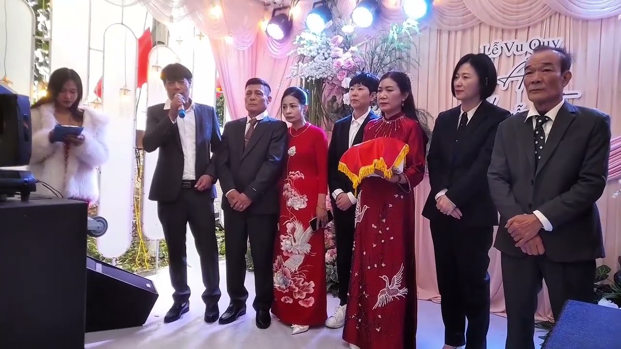 Đám cưới con gái bạn tôi 