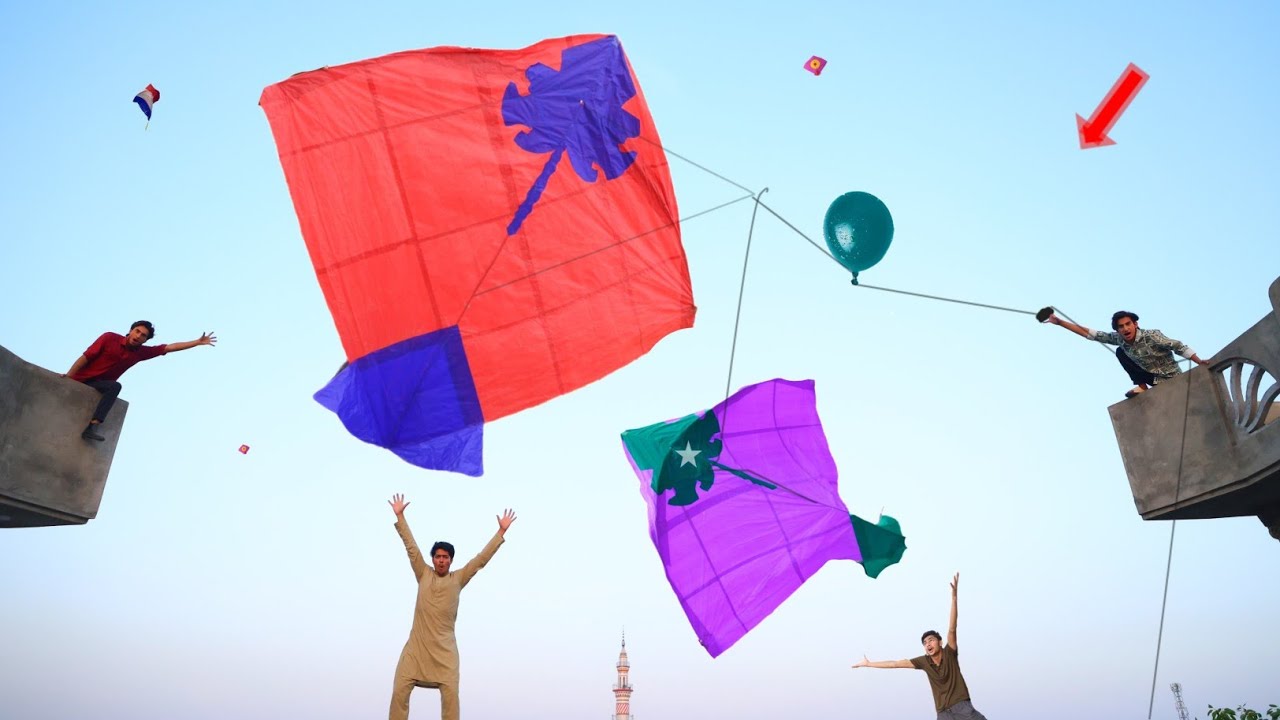 Big Kite Catch Abubaker Roof With Double Tape | Kite Flying Nasir