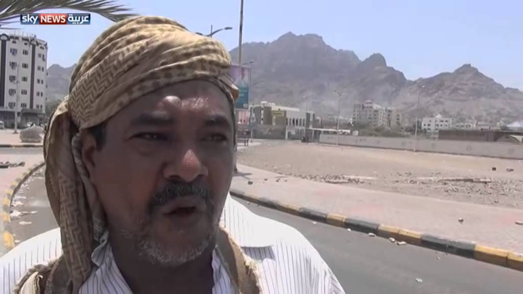 الحوثيون يقصفون حي المعلا في عدن