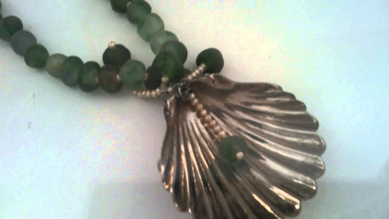 Spying kondylatos jewellery....