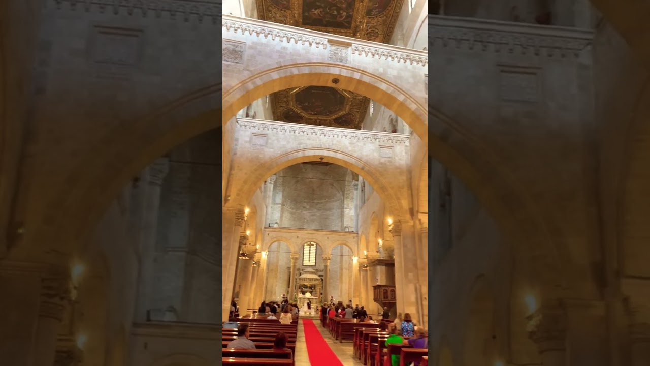 Basilica di San Nicola #bas&iacute;lica #italia #italy #sannicola #sannicolas #video #travel #subscribe