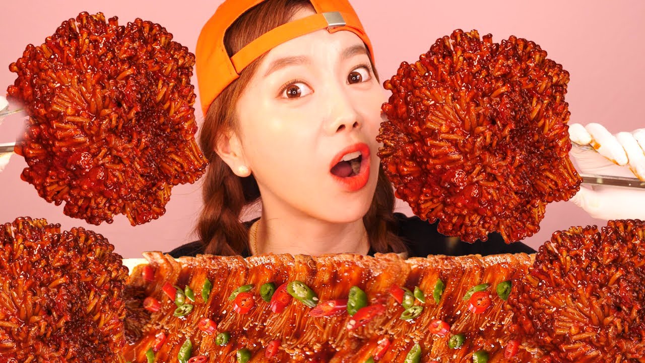 RUS SUB)острый вкус Опёнок зимний🔥SPICY GOLDEN ENOKI MUSHROOMS MARA FIRE SAUCE ASMR Mukbang SSOYOUNG