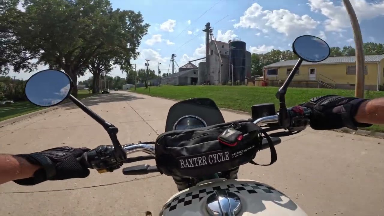 Royal Enfield Bear 650 - Street or Dirt...this bike is fun. Wahoo!