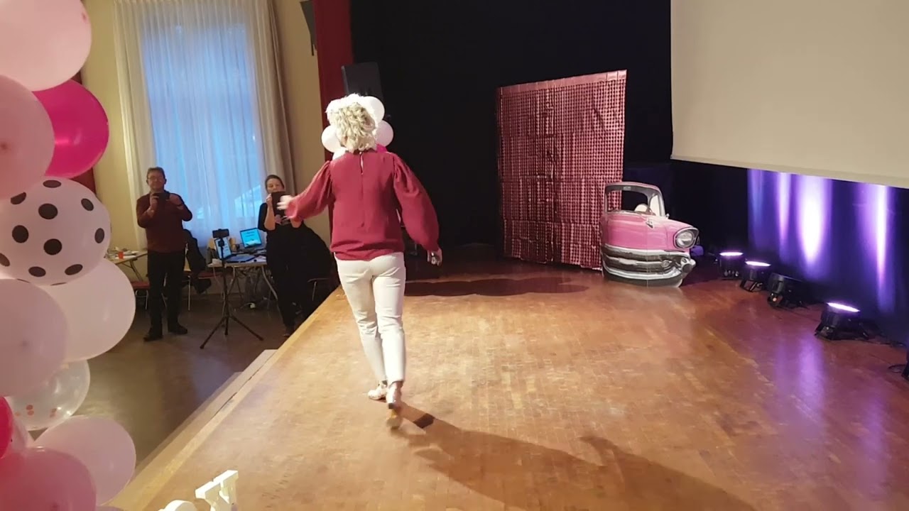 IN CONFETTI Line Dance d'Esmeralda Von de Pol.