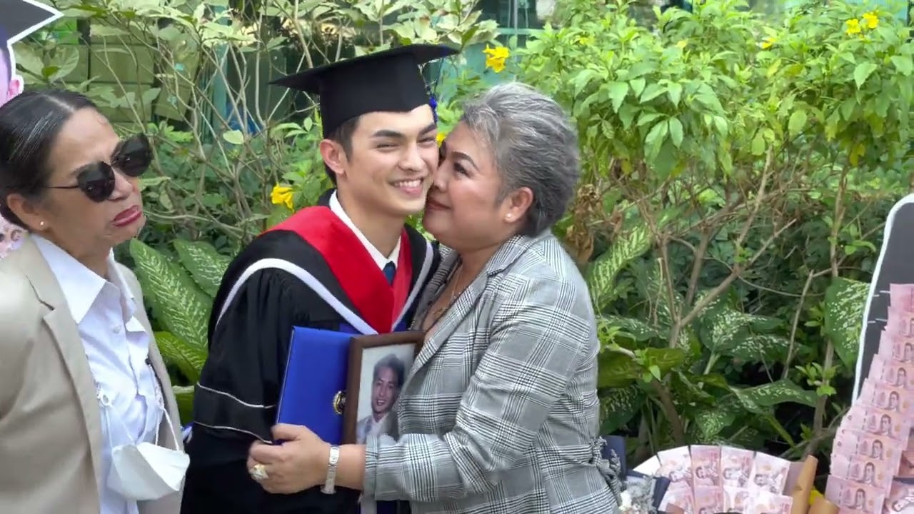 งานรับปริญญาน้องแบงค์ (1)
