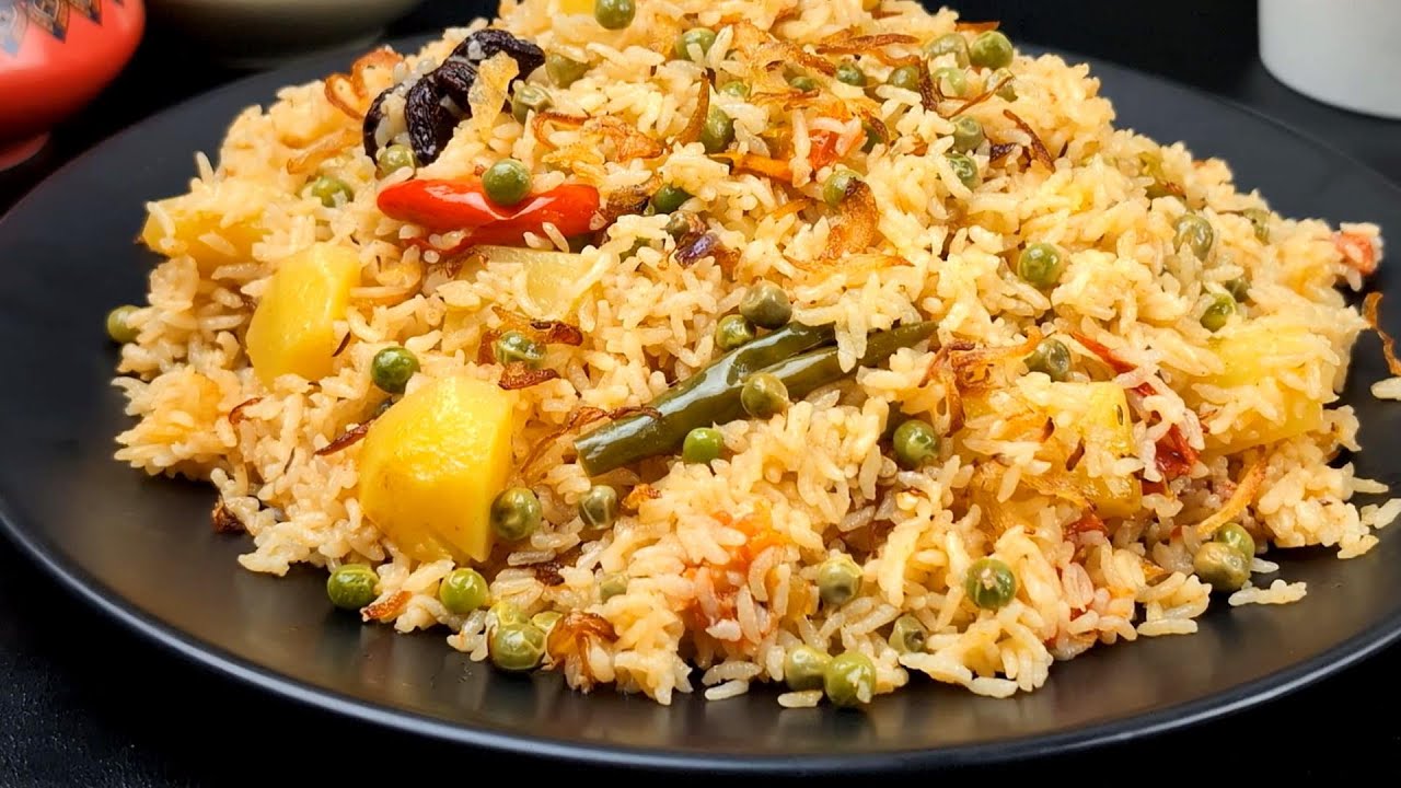 আলু মটরশুঁটি দিয়ে পোলাও রান্নার সহজ রেসিপি | Matar Aloo Pulao Recipe | Matar Potato Pulao Recipe