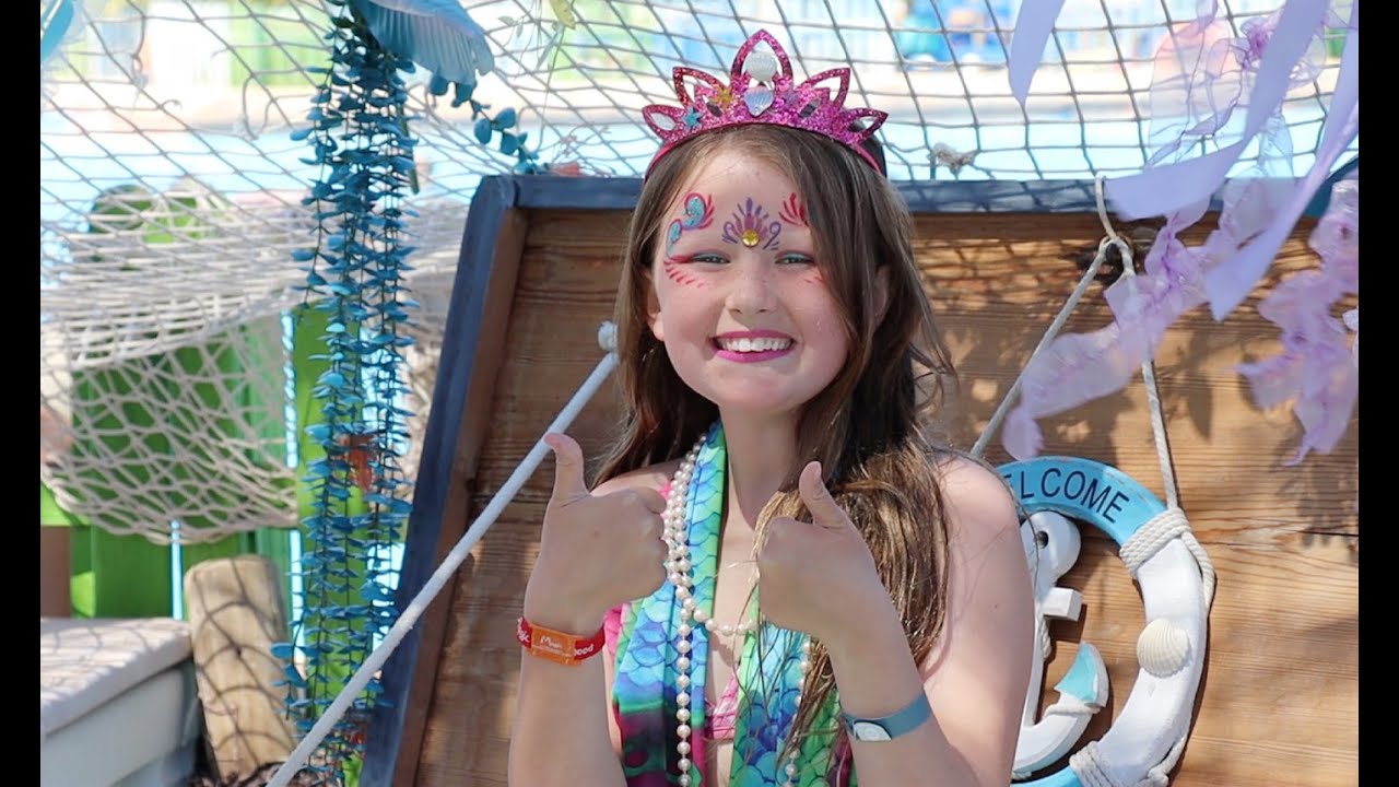 TRANSFORMED INTO MERMAIDS FOR A DAY! VIP AT AN INSANE WATERPARK!