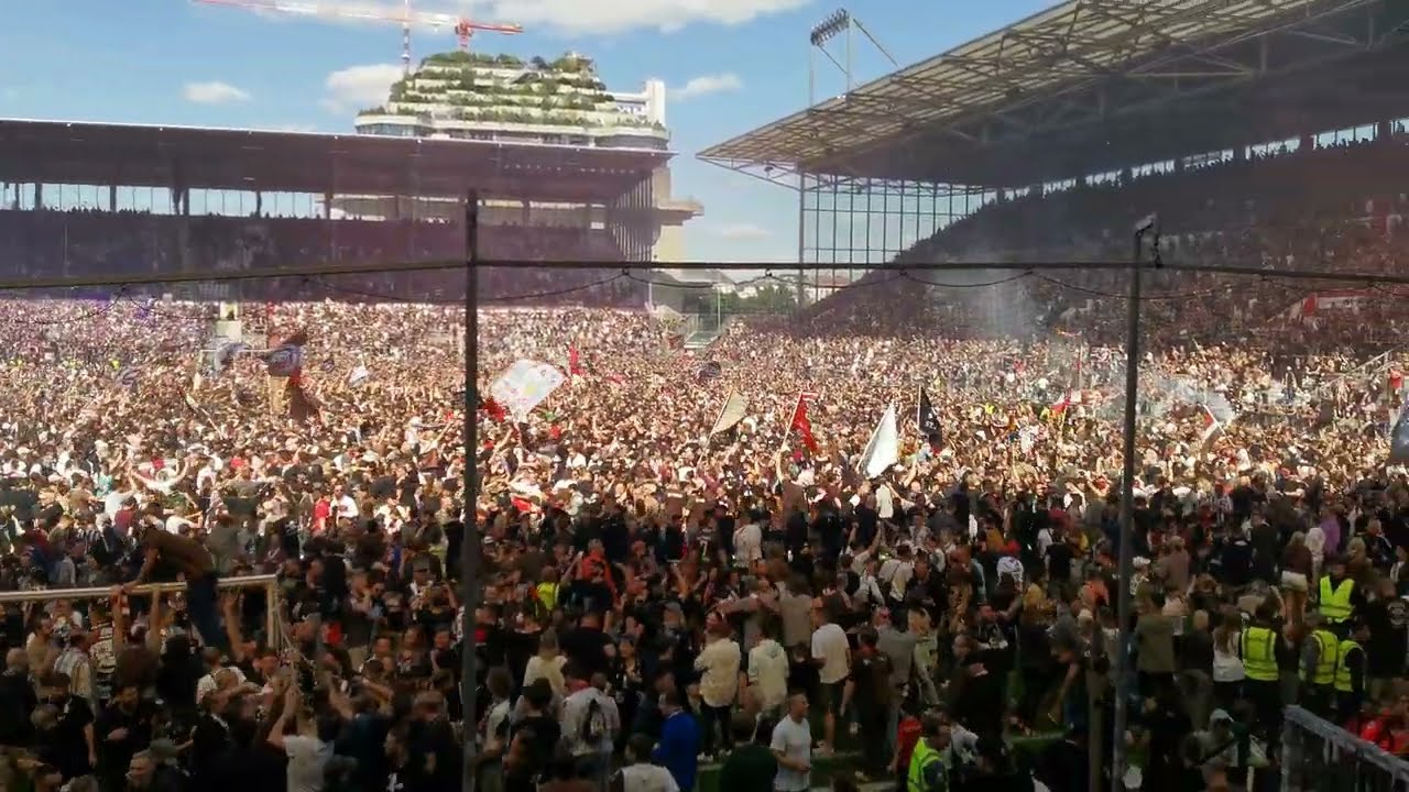 Aufstieg FC St. Pauli 2024 - Vicky Leandros: Ich liebe das Leben 1/2